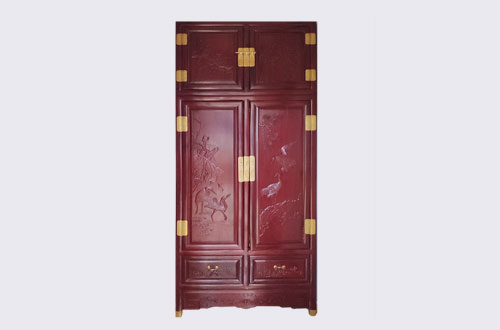 青岛高端中式家居装修深红色纯实木衣柜
